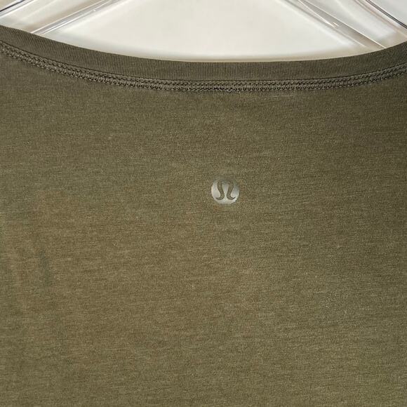 Lululemon Knot A Problem Tee 6 Green Short Sleeve V-Neck Activewear - Picture 8 of 8